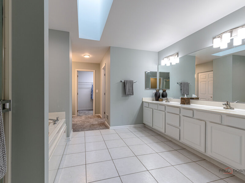 568 Crooked Stick Court Vernon Hills IL 60061