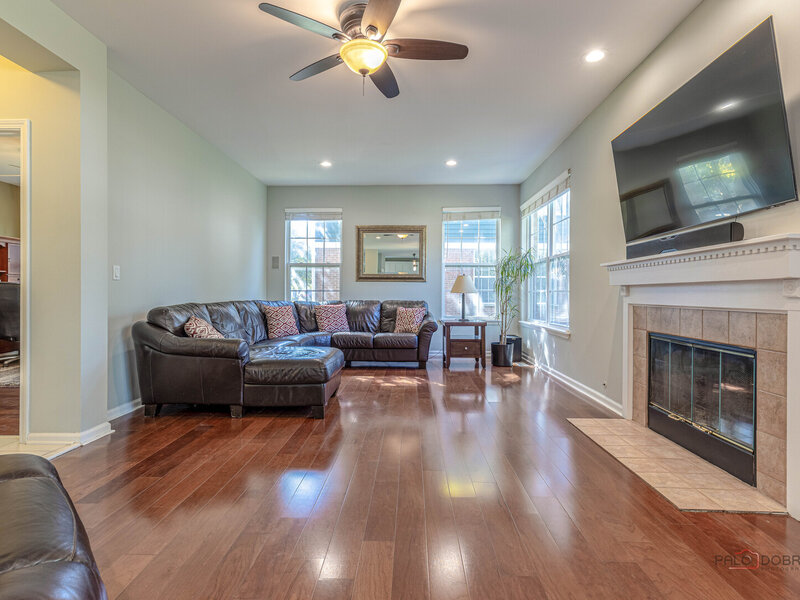 568 Crooked Stick Court Vernon Hills IL 60061