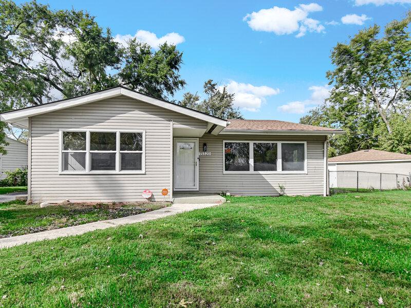 15320 Cherry Lane Markham IL 60426