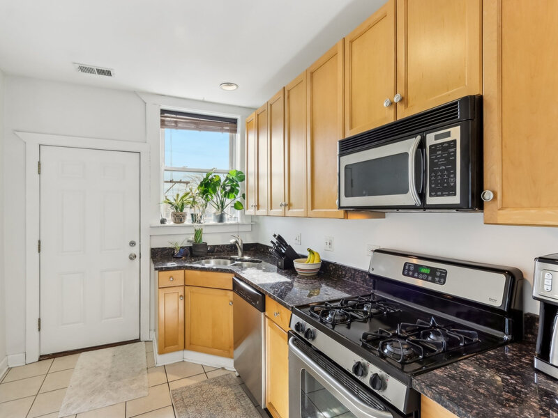 2609 W Gunnison Street Chicago IL 60625