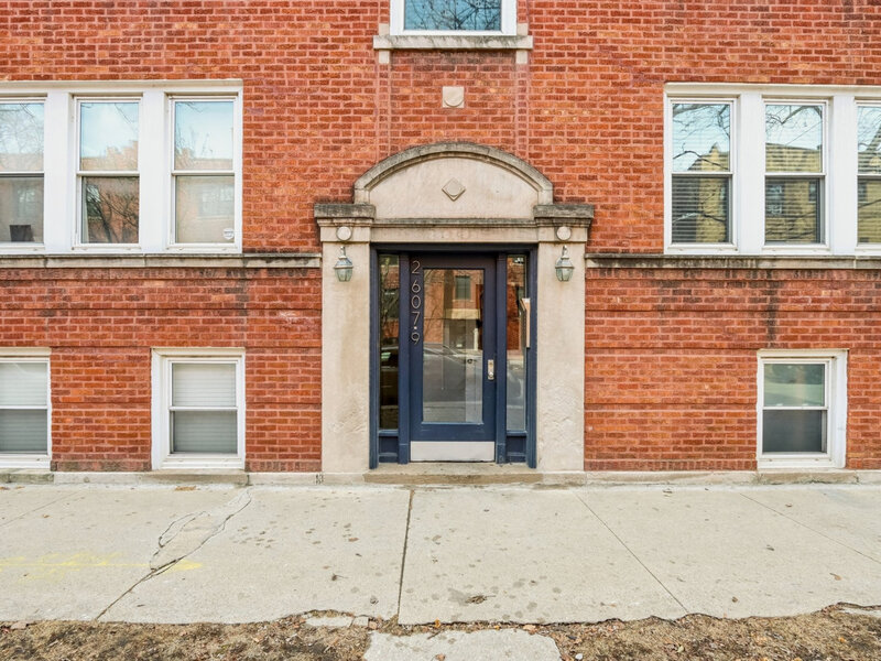 2609 W Gunnison Street Chicago IL 60625