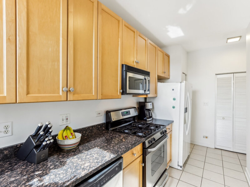 2609 W Gunnison Street Chicago IL 60625