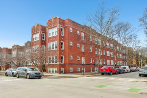 Photo of 2609 W Gunnison Street Chicago IL 60625 Unit 3