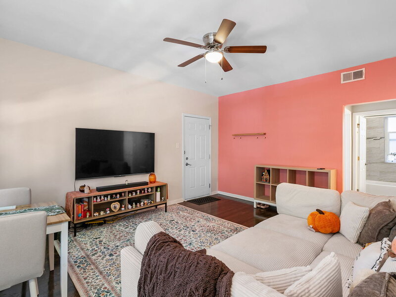4857 N Lawndale Avenue Chicago IL 60625