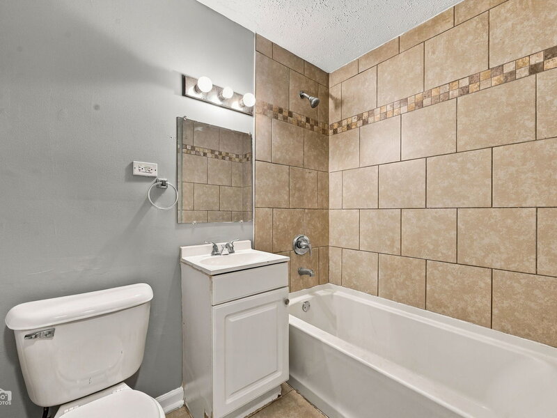 4671 185th Place Country Club Hills IL 60478