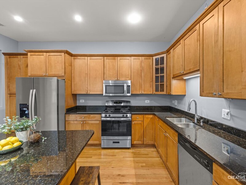 6137 S Kimbark Avenue Chicago IL 60637