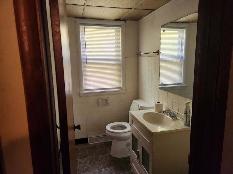 458 E 109th Street Chicago IL 60628