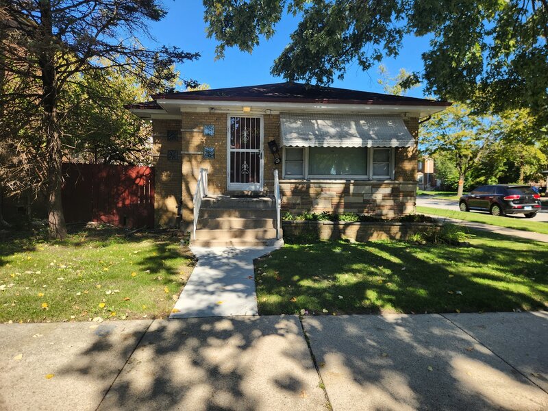458 E 109th Street Chicago IL 60628