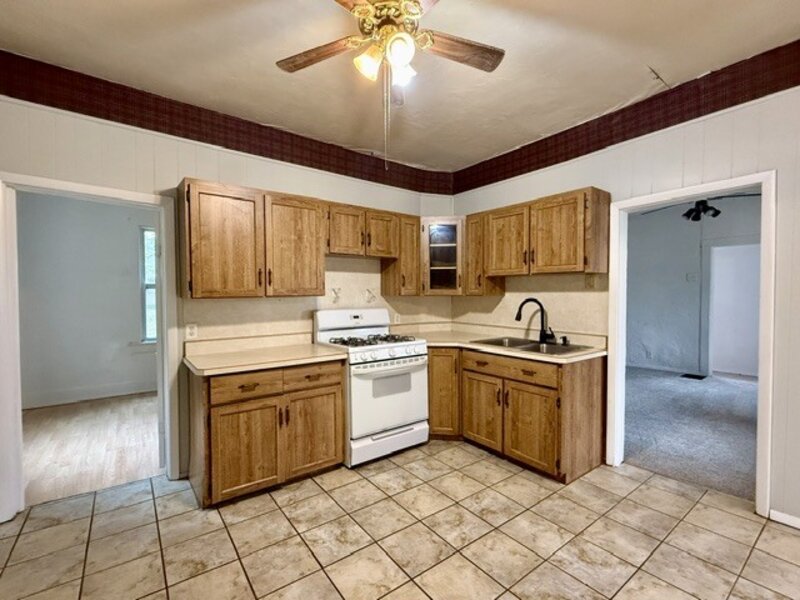 723 6th Street Peru IL 61354