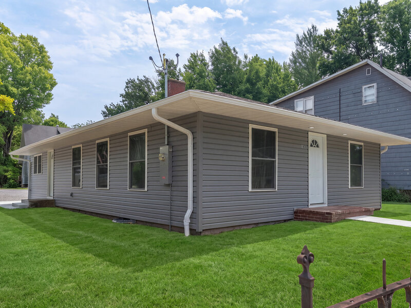103 S Forest Avenue Carbondale IL 62901