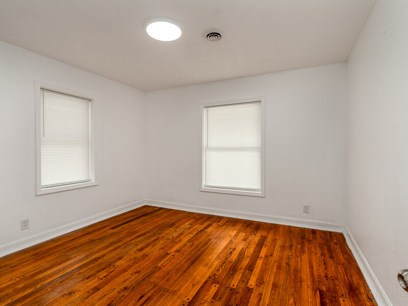 103 S Forest Avenue Carbondale IL 62901