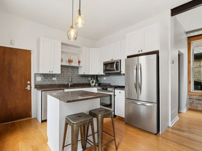 2042 N Winchester Avenue Chicago IL 60614