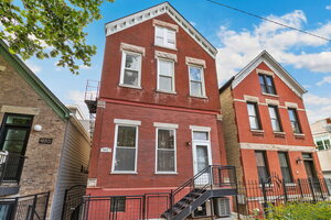 Photo of 2042 N Winchester Avenue Chicago IL 60614 Unit 2E