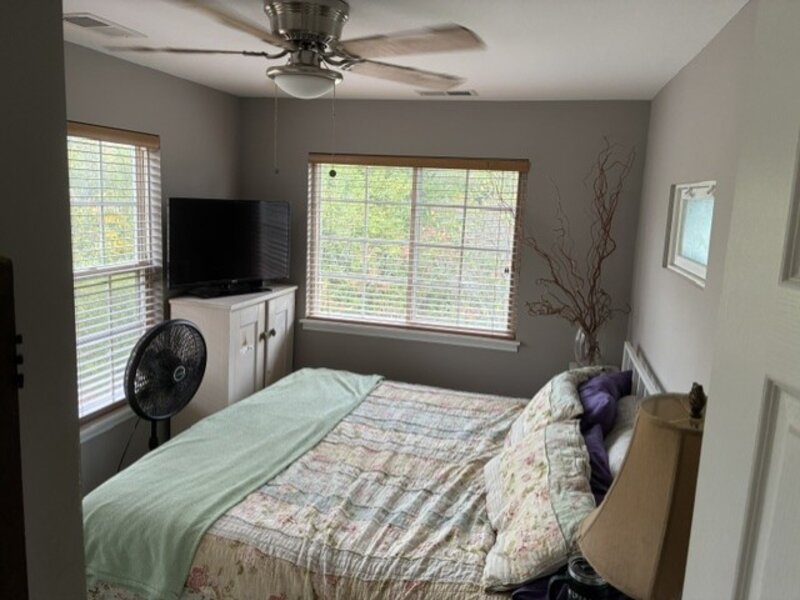 139 Fairfield Lane Carol Stream IL 60188