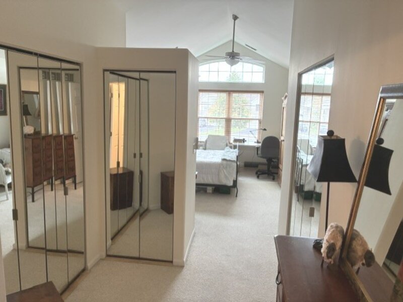 139 Fairfield Lane Carol Stream IL 60188
