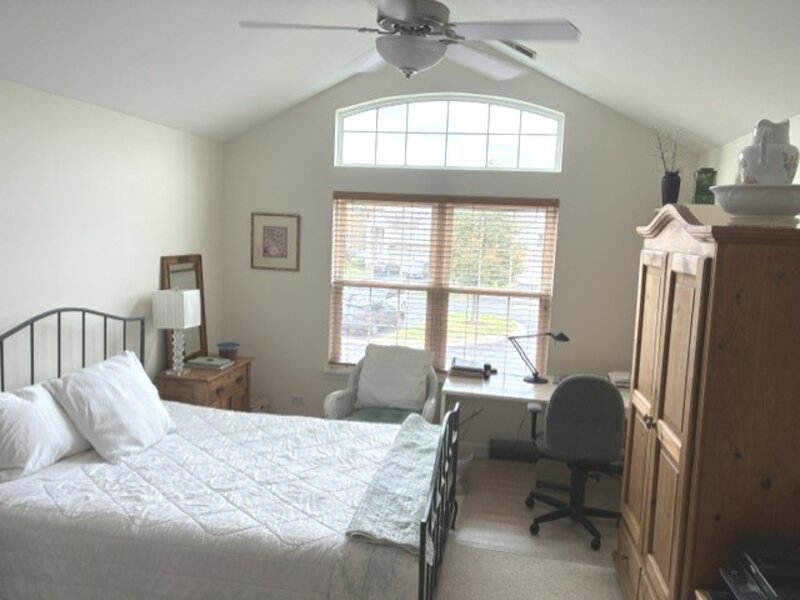 139 Fairfield Lane Carol Stream IL 60188