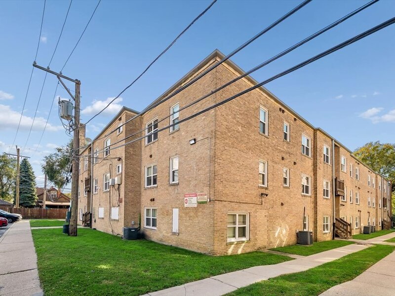 6415 N Damen Avenue Chicago IL 60645