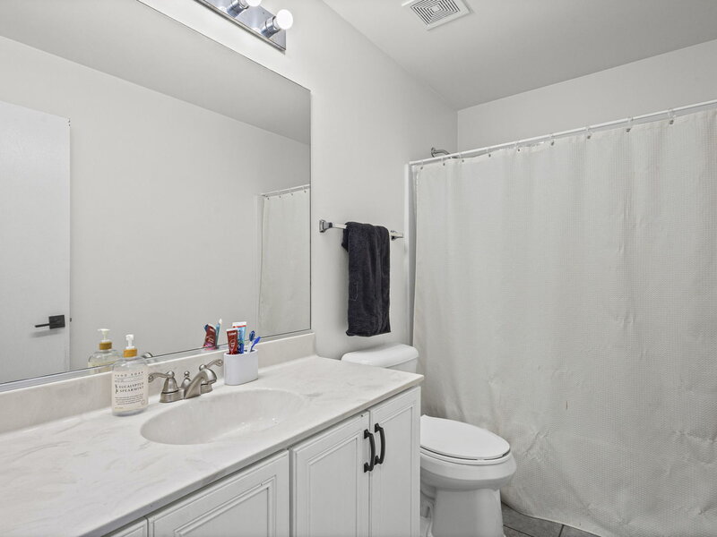 204 Belle Vue Court Sugar Grove IL 60554