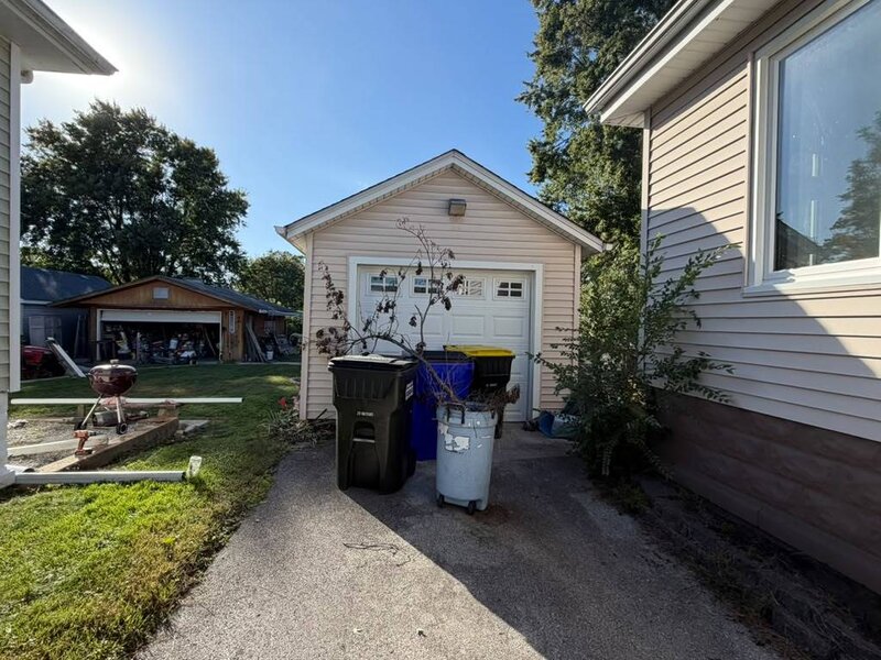 320 Blackstone Street Thornton IL 60476