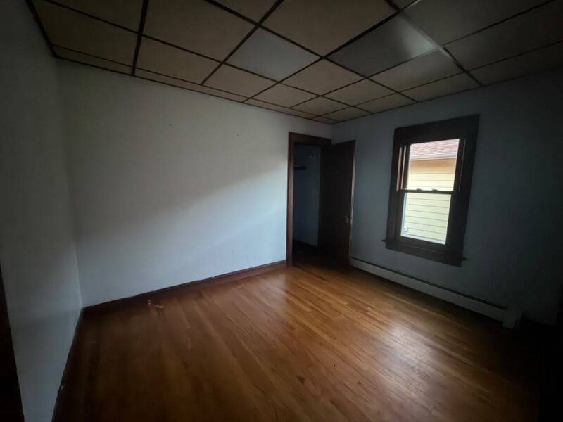 320 Blackstone Street Thornton IL 60476