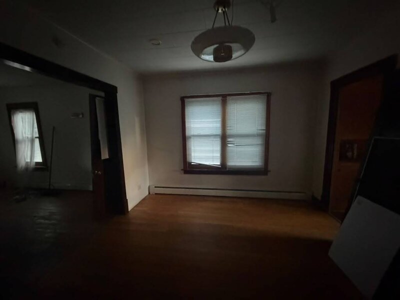 320 Blackstone Street Thornton IL 60476