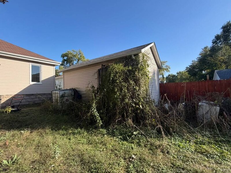 320 Blackstone Street Thornton IL 60476