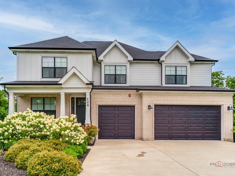 124 Lilly Court Indian Creek IL 60061