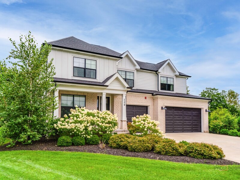 124 Lilly Court Indian Creek IL 60061