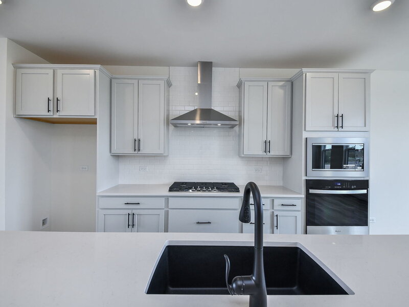 1708 Espacio Drive Naperville IL 60563
