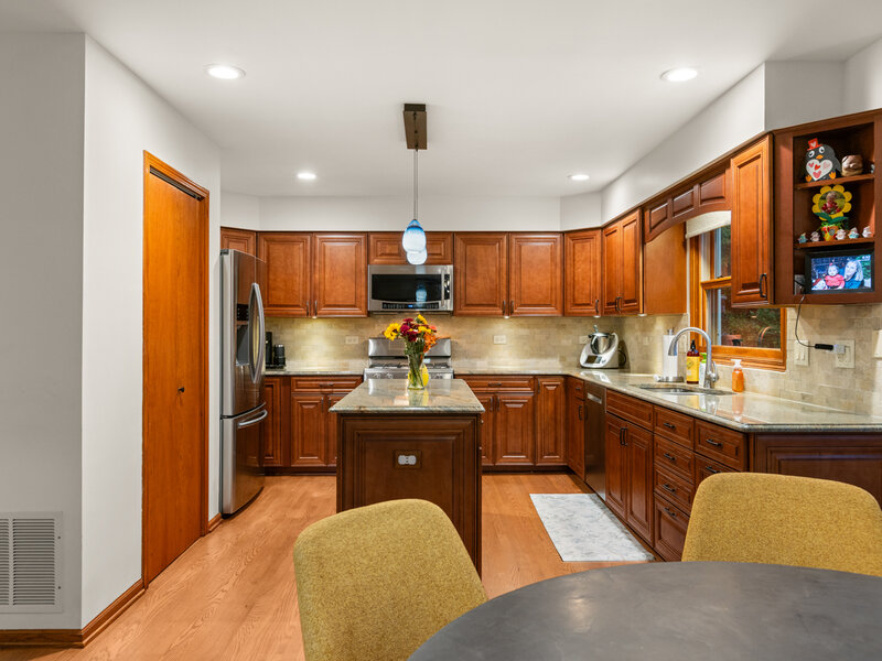 5485 Fox Path Lane Hoffman Estates IL 60192