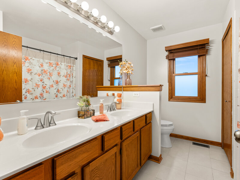 5485 Fox Path Lane Hoffman Estates IL 60192