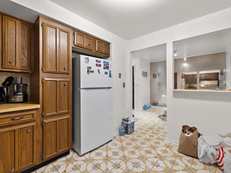 8519 W Catherine Avenue Chicago IL 60656