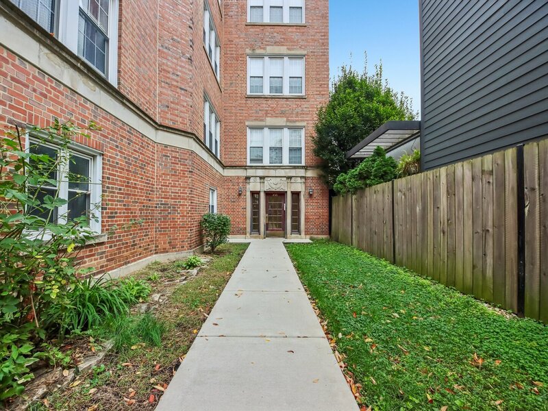 4321 N Drake Avenue Chicago IL 60618
