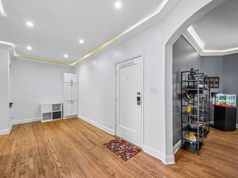 4321 N Drake Avenue Chicago IL 60618