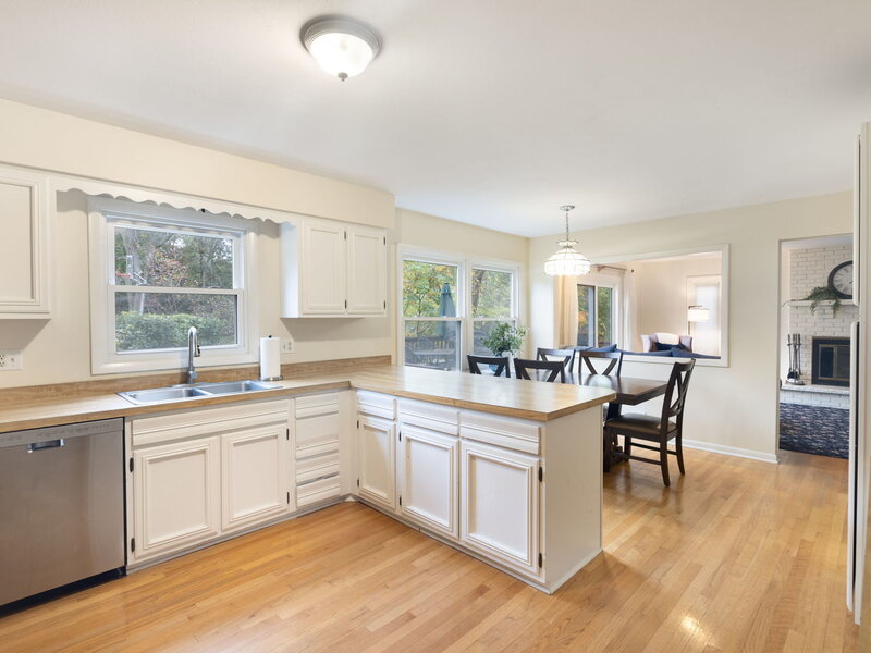 983 Bosworthfield Road Barrington IL 60010