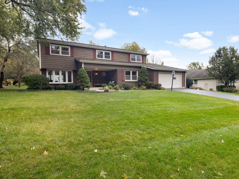 983 Bosworthfield Road Barrington IL 60010