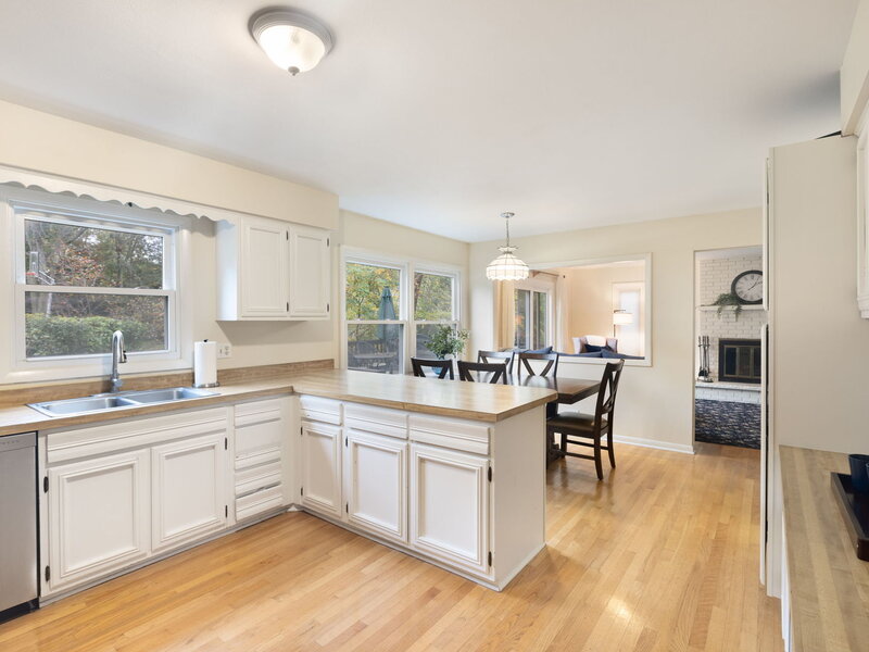983 Bosworthfield Road Barrington IL 60010
