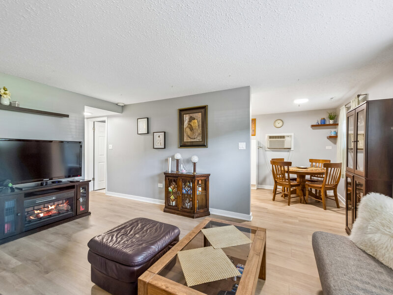 9420 Kelvin Lane Schiller Park IL 60176