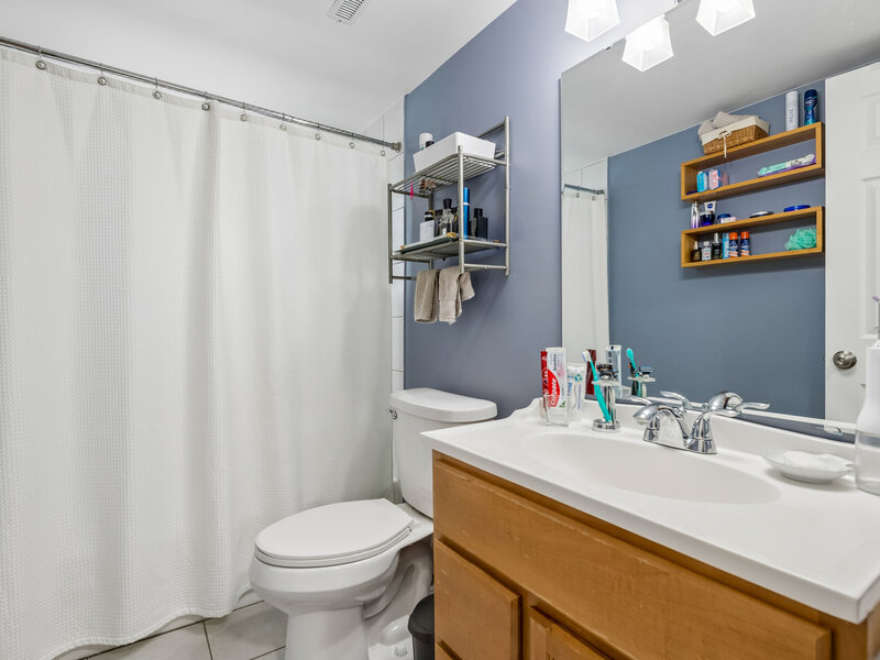9420 Kelvin Lane Schiller Park IL 60176