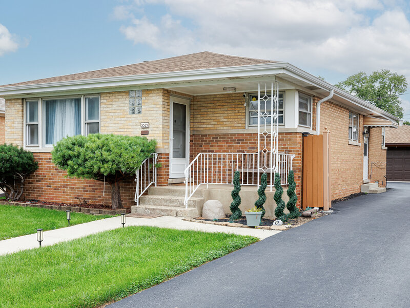 3521 Sarah Street Franklin Park IL 60131