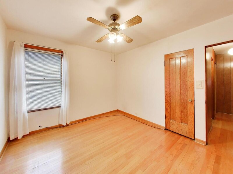 6126 W Berenice Avenue Chicago IL 60634