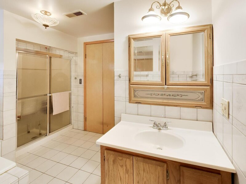 6126 W Berenice Avenue Chicago IL 60634