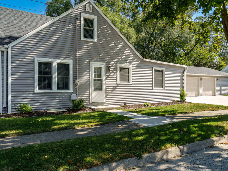 803 River Lane Loves Park IL 61111