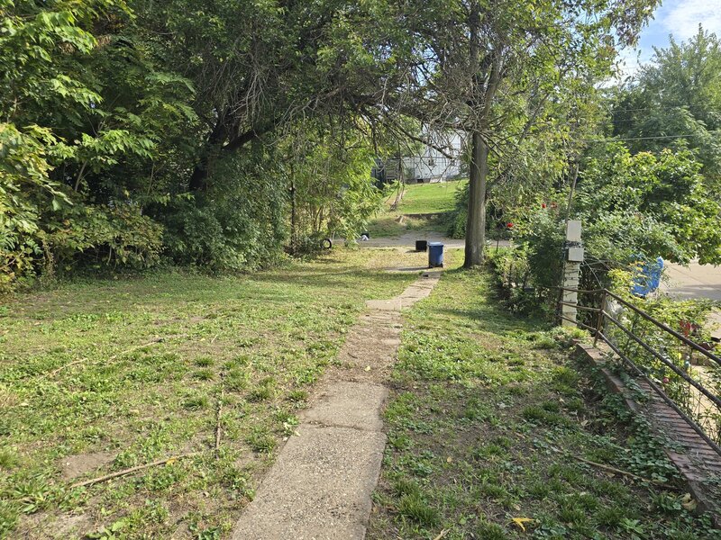 1307 Leclaire Street Davenport IA 52803