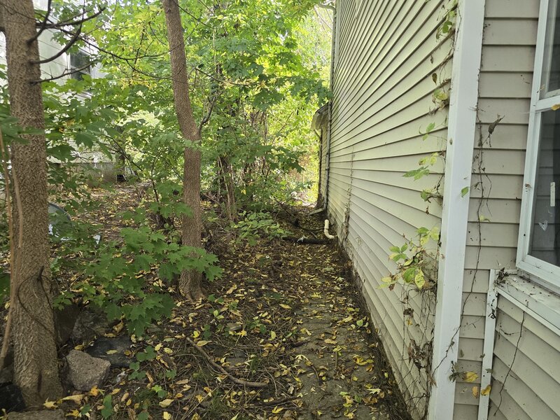 1307 Leclaire Street Davenport IA 52803