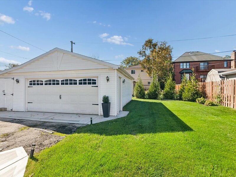 9342 S 81st Court Hickory Hills IL 60457