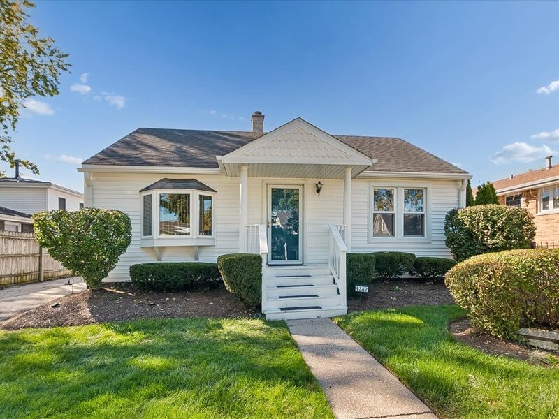 9342 S 81st Court Hickory Hills IL 60457