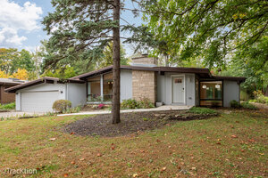 Photo of 240 Shady Lane Downers Grove IL 60515