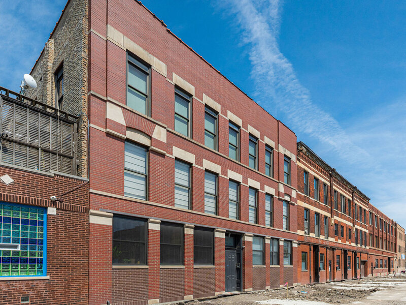 2120 W Grand Avenue Chicago IL 60612