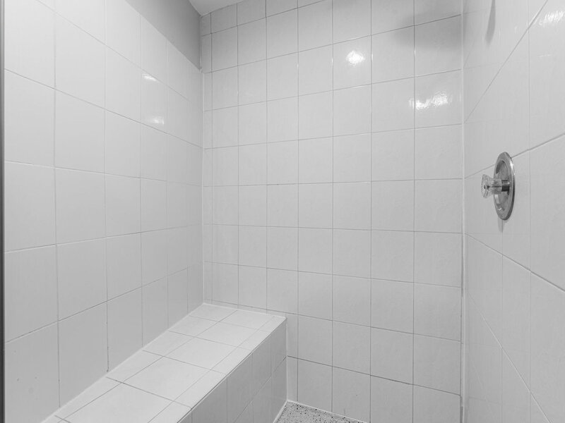 2120 W Grand Avenue Chicago IL 60612
